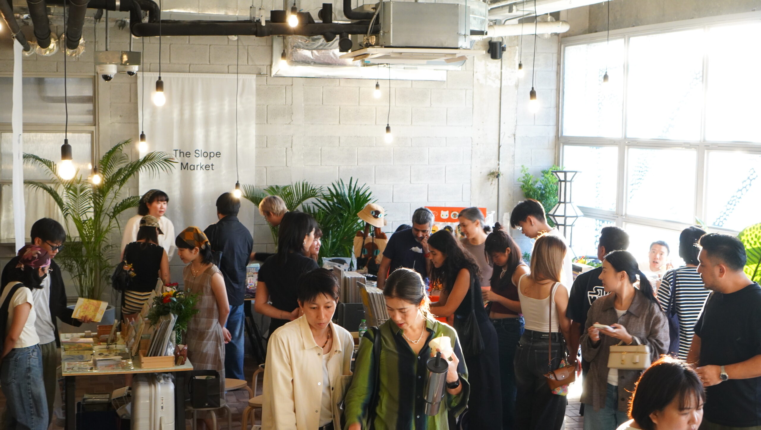 FRIENDFRIEND Festival เทศกาลของเพื่อนและเพื่อนของเพื่อน